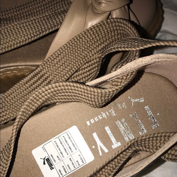 NUDE FENTY CREEPER SANDALS - Picture 4 of 4